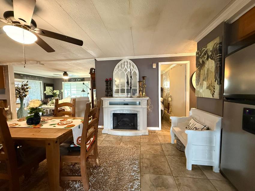 374 Teakwood Dr a Ellenton, FL Mobile or Manufactured Home for Sale